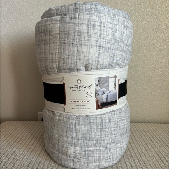 Hearth & Hand Other - NWT King Channel Stitch Heathered Quilt Faded Blue - Hearth & Hand